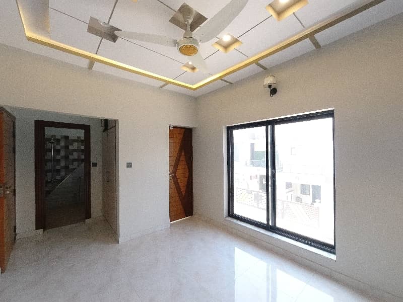 On Excellent Location 5 Marla House For sale In Bahria Town Phase 8 - Ali Block Rawalpindi 25