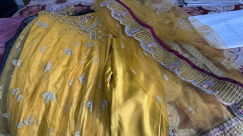 Shaposh Mehndi Bridal Dress 3