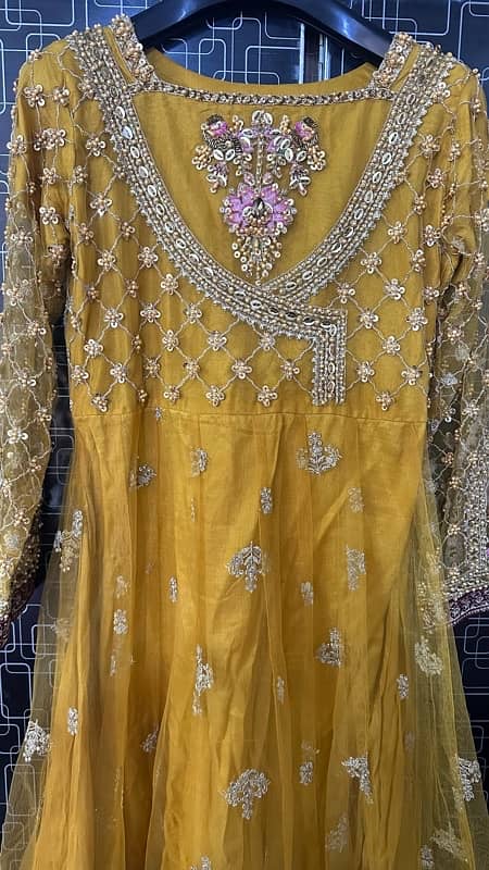 Shaposh Mehndi Bridal Dress 4