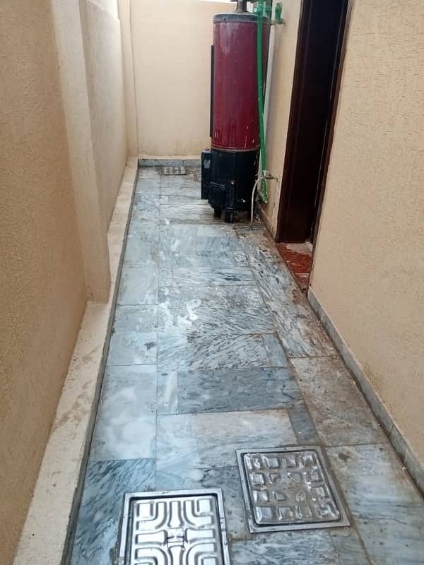 7 Marla Used House For Sale In Abubakar Block 10