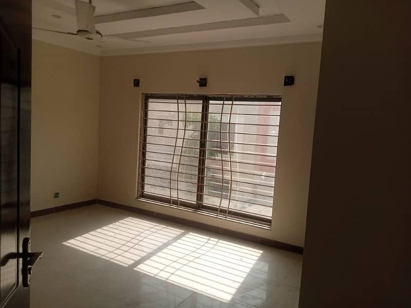 7 Marla Used House For Sale In Abubakar Block 11