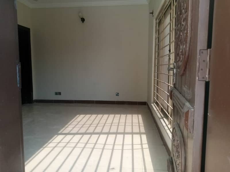 7 Marla Used House For Sale In Abubakar Block 17