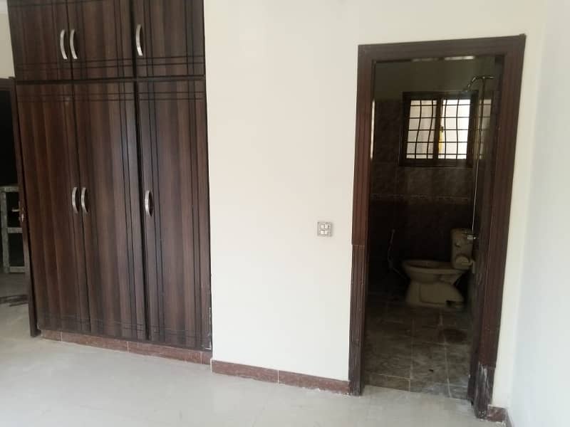 7 Marla Used House For Sale In Abubakar Block 18