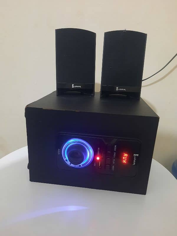 lunar Speakers 2.0 0