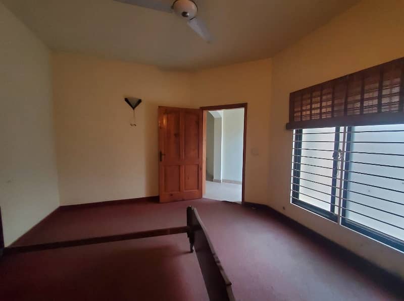 1 Kanal Upper Portion For Rent In DHA Phase 1 Block N Lahore 3