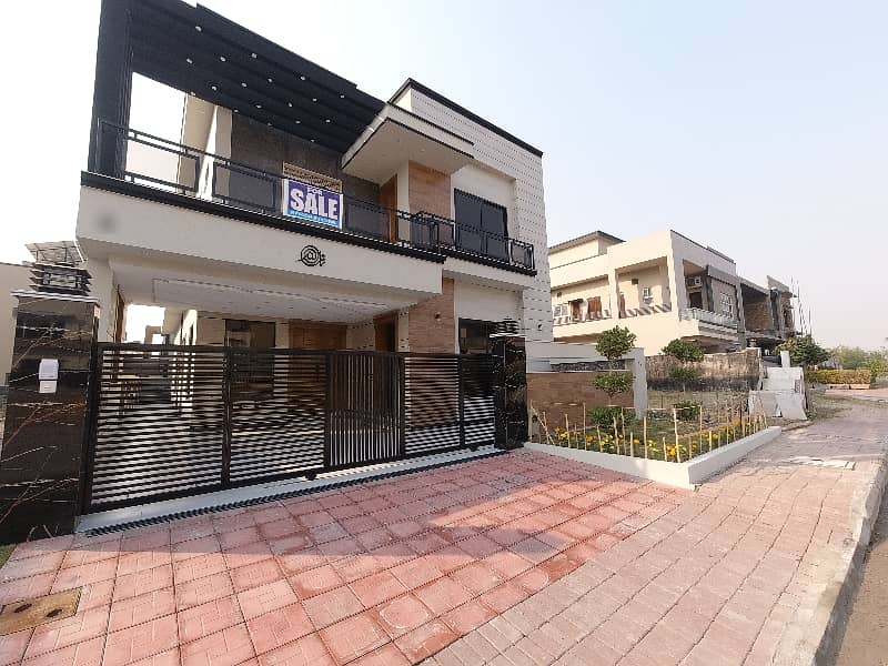 On Excellent Location House For sale In Rawalpindi 2