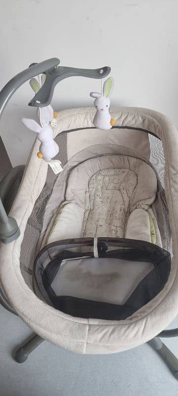 Graco baby cradle swing. Automatic 2