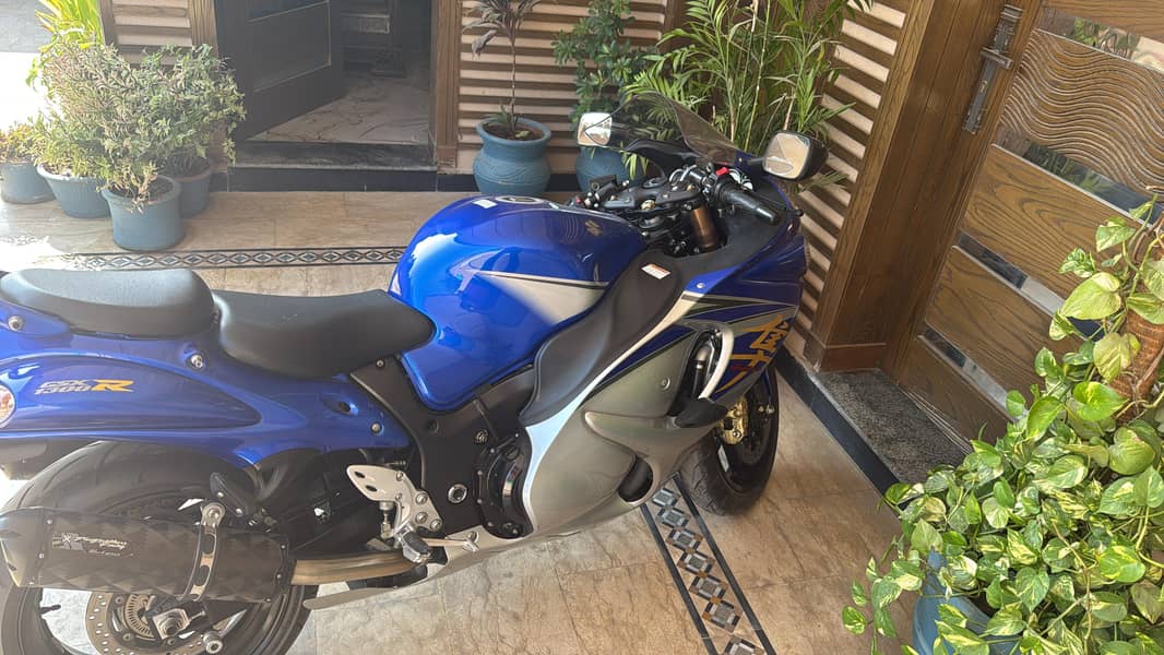 Suzuki Hayabusa GSX-1300R | Model 2016 | Urgent Sale | Total Geniune 1