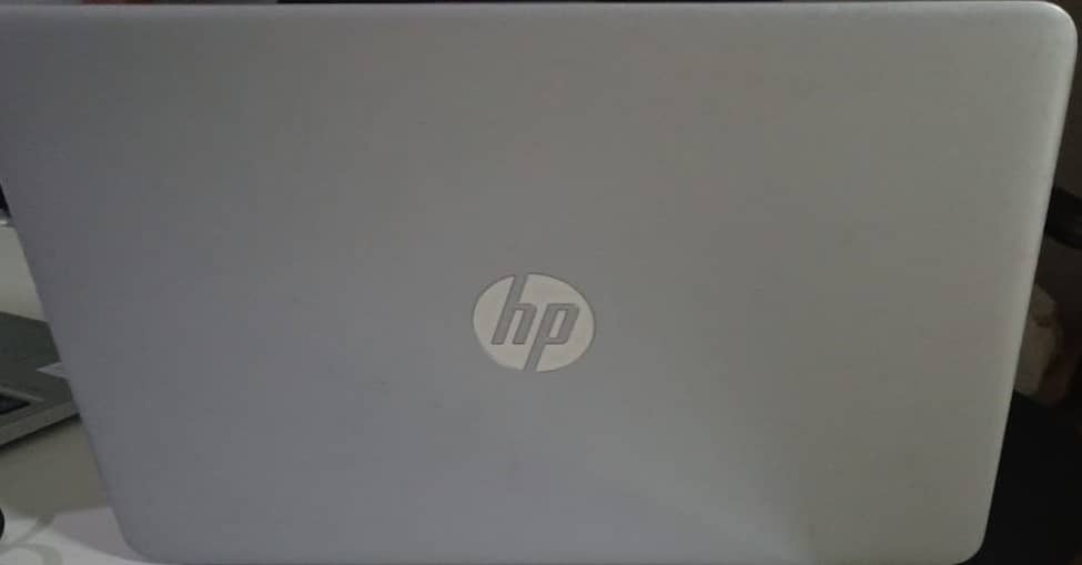 HP probook 820 0