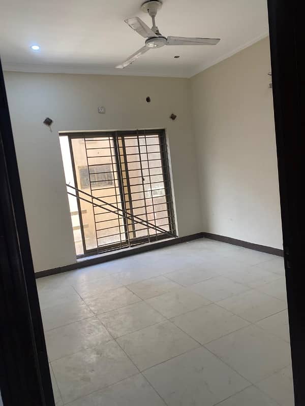 7 Malra Used House With Gas Available For Sale Prime Location 14