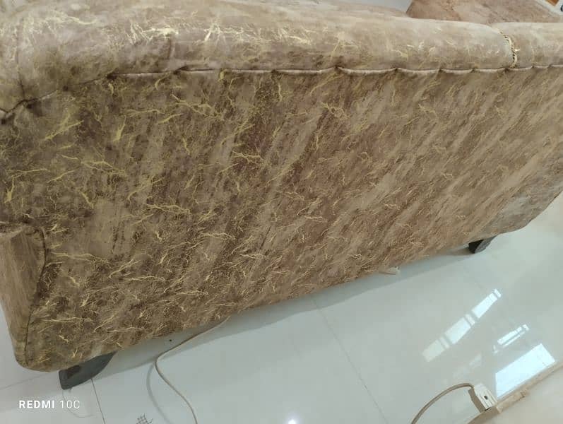 Chinuti Sofa 2 Seater 2