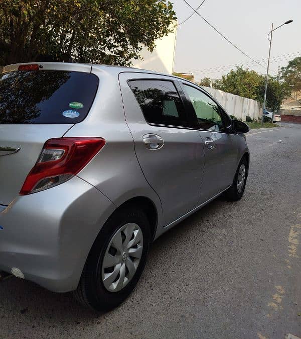 Toyota Vitz 2016 5