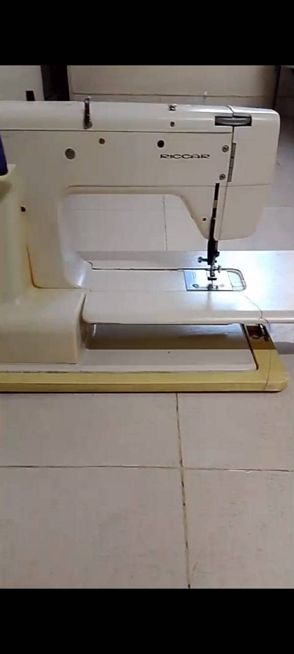 Riccar Sewing Machine 2