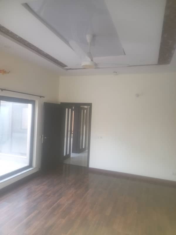 Centrally Located Prime Location Lower Portion In EME Society Is Available For rent 5