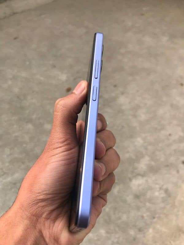 Vivo y17s 5