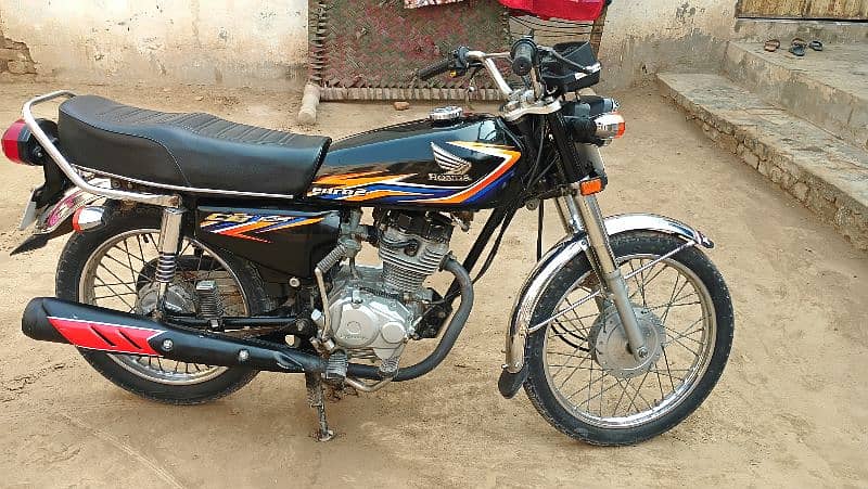 Honda cg125 golden number 82 0