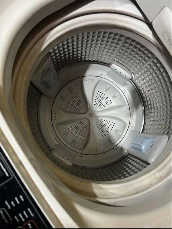 Haier fully Automatic washing machine 8.5kg 3