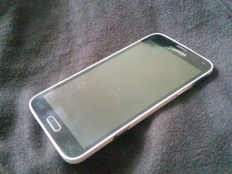 Samsung S5 all ok used *Read full ad* 7