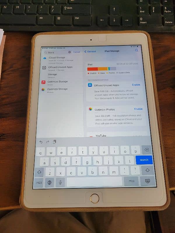 Apple Ipad 5th Gen 32 GB 9