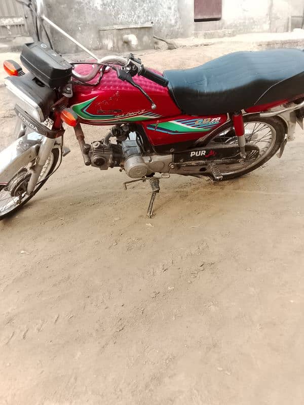 Honda cd 15 model Lahore number 0340.24,53.165 1