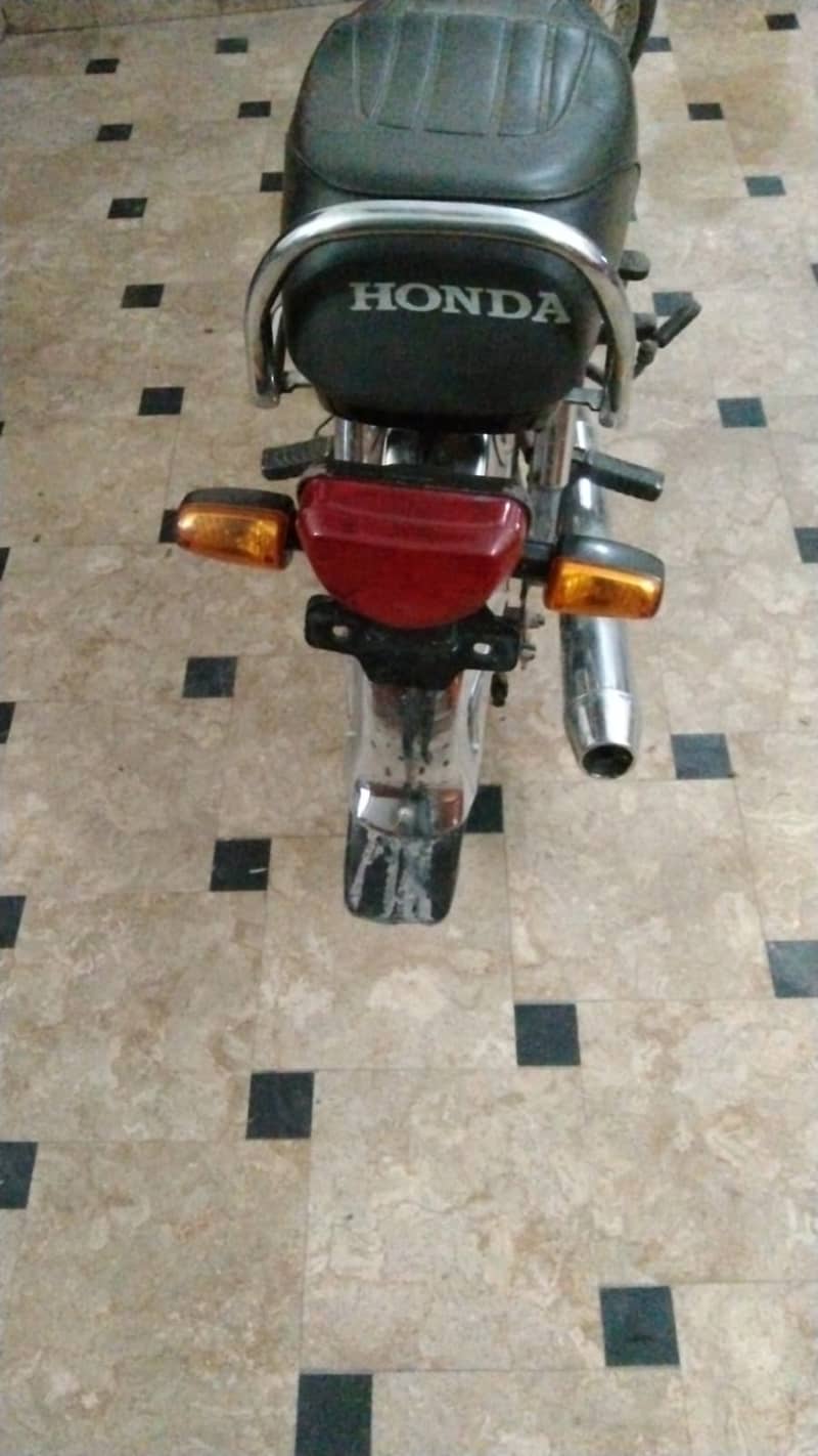 Honda CD70 2