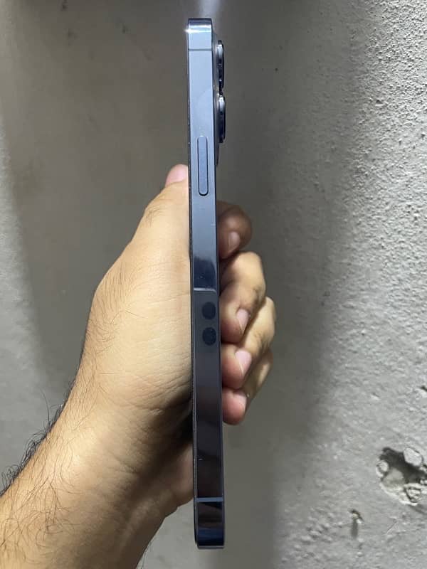 IPhone 14 Pro Max JV 128 GB  LLA Model 3