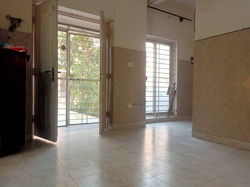 Awami Vella 3 Ground Floor Corner Available For Sale With 5 Marla Extra Land 0