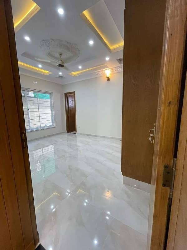 13 Marla Luxury House For Sale In Bahria Town Phase 8 21