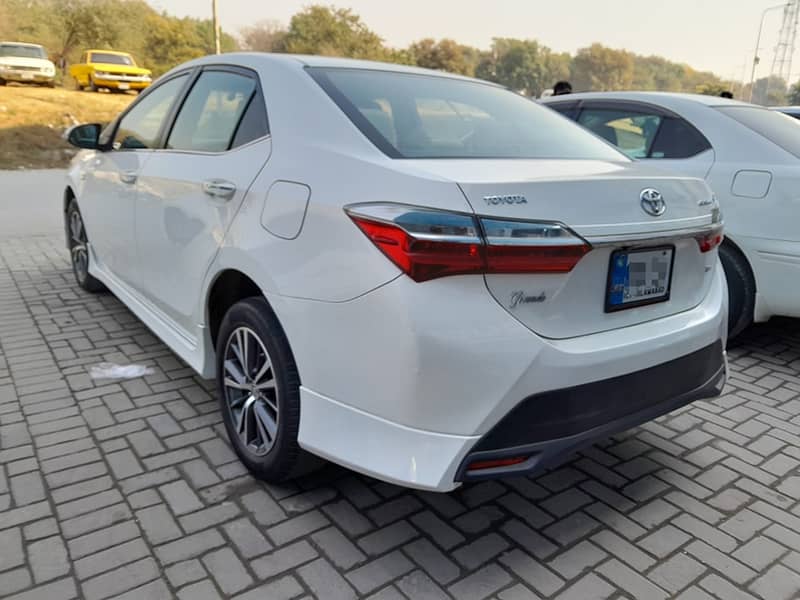 Toyota Altis Grande 2019 4