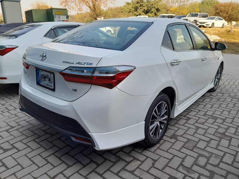 Toyota Altis Grande 2019 5