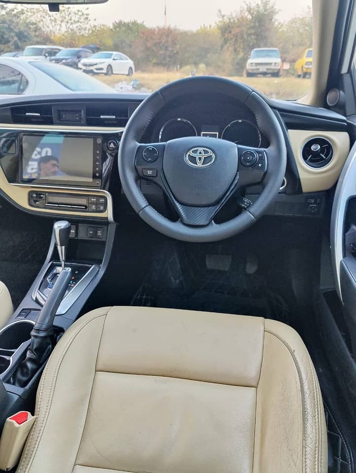 Toyota Altis Grande 2019 13