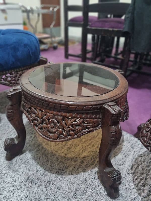 Coffee Table and stool Chinoti 2