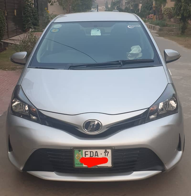 Toyota Vitz F 1.0 2015 0