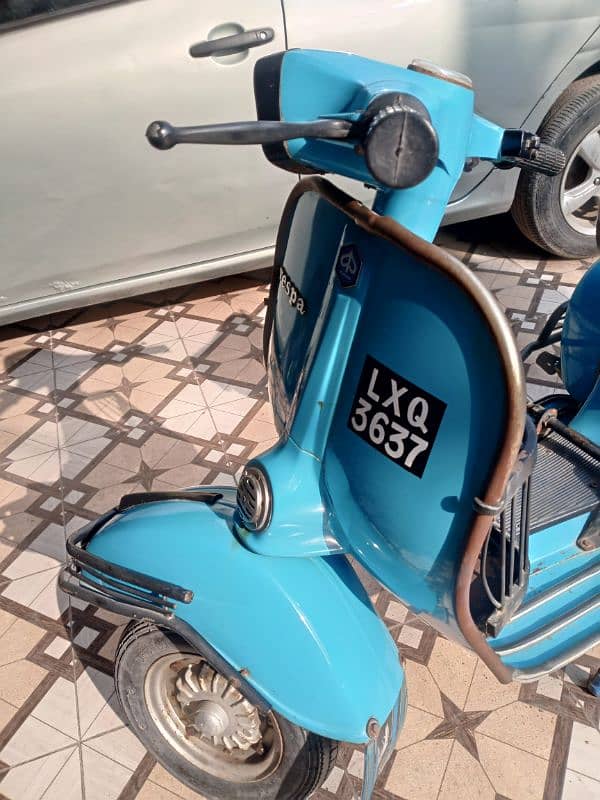 vespa scooter 1988 modle 2