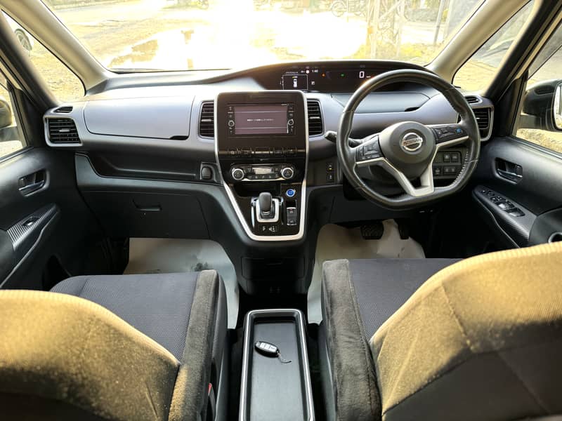 NISSAN SERENA XV (E-Power) VERIFIABLE AUCTION REPORT 9