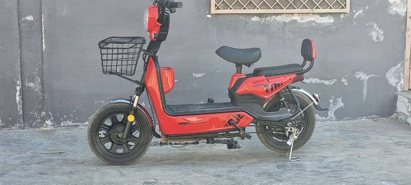 Electric bike 10/10 condition Battery life 100% ok 14