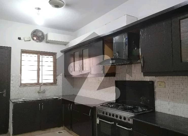 12 Marla House In Askari 11 - Sector B Is Available 9