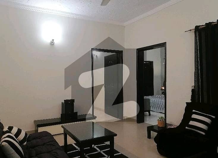 5 Marla Flat Is Available For rent In Askari 11 - Sector C 6