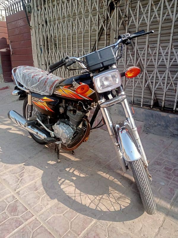 Honda CG 125 2021 3