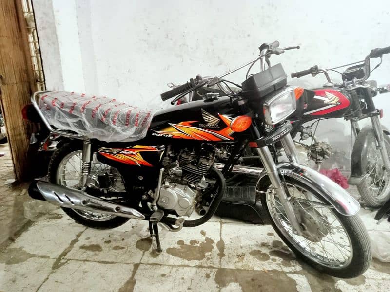 Honda CG 125 2021 4