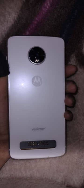 moto Z4 2