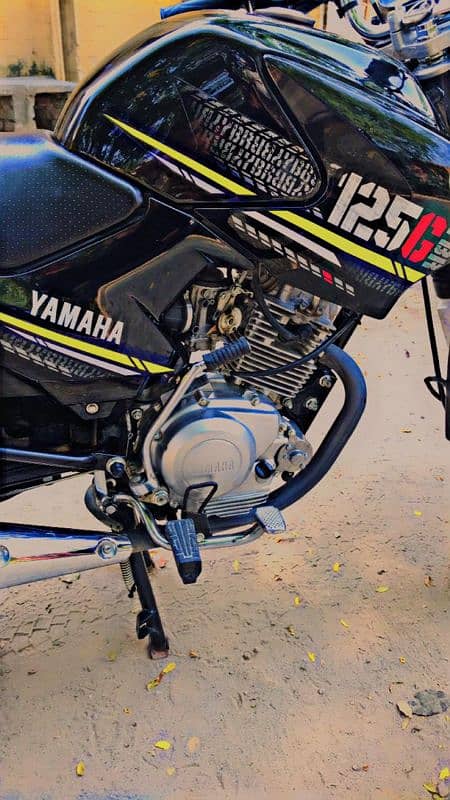 Yamaha YBR 125G 2022 4