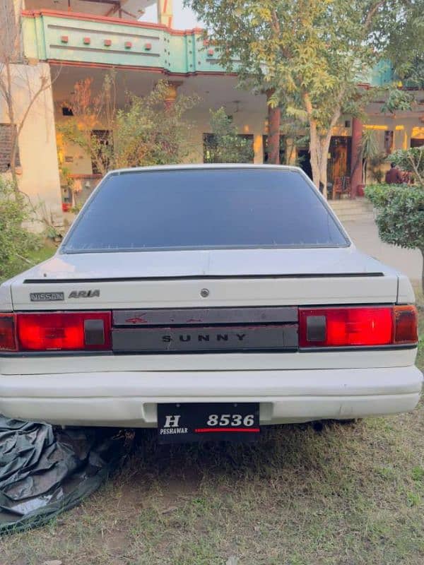 Nissan Sunny 1988 5