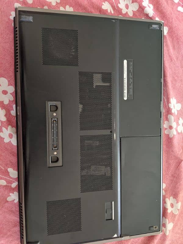 Dell Precision M6600  Gaming & Workstations Laptop 3