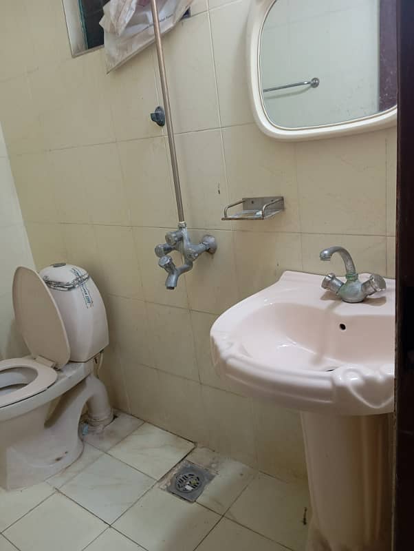 5.5 Marla Furnish Upper Portion 2 Bed Attached Bath TV Lounge Tiles Flooring Woodwork For Rent Only For Bachelors 12