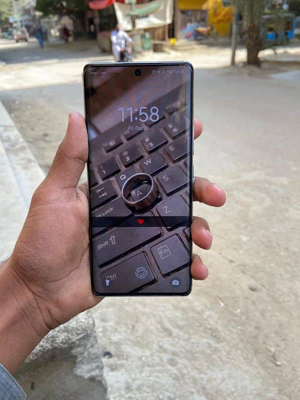 Tecno Spark 20 Pro Plus 4