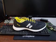 ndure running  shoes