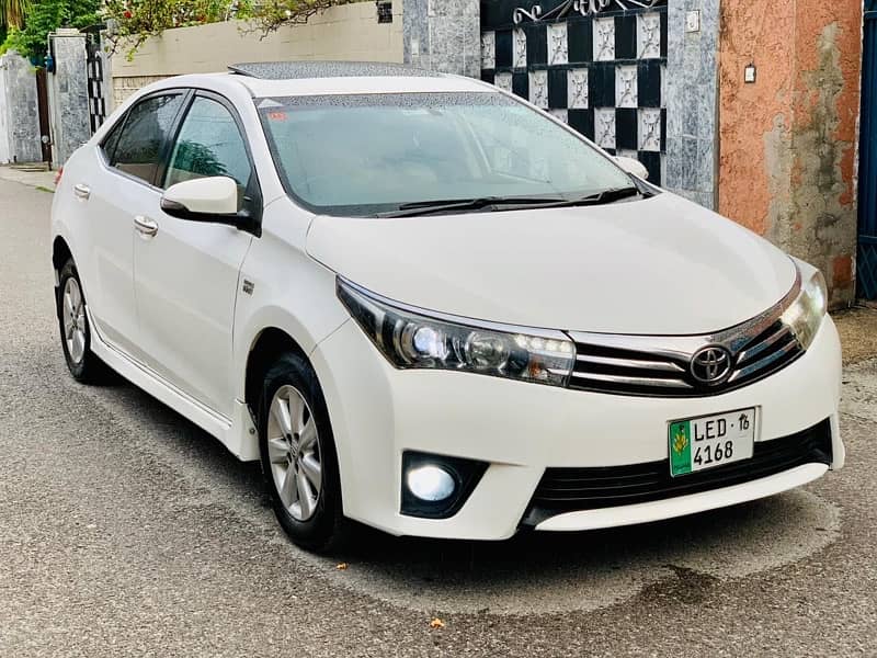 Toyota Altis Grande 2016 1