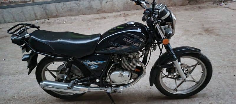 Suzuki GS 150 1