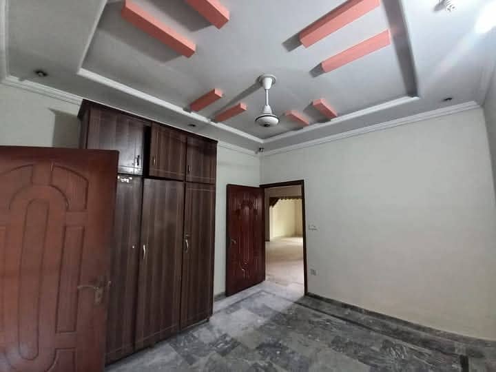 05 MARLA LOWER PORTION FOR RENT IN JOHAR TOWN LAHORE 2